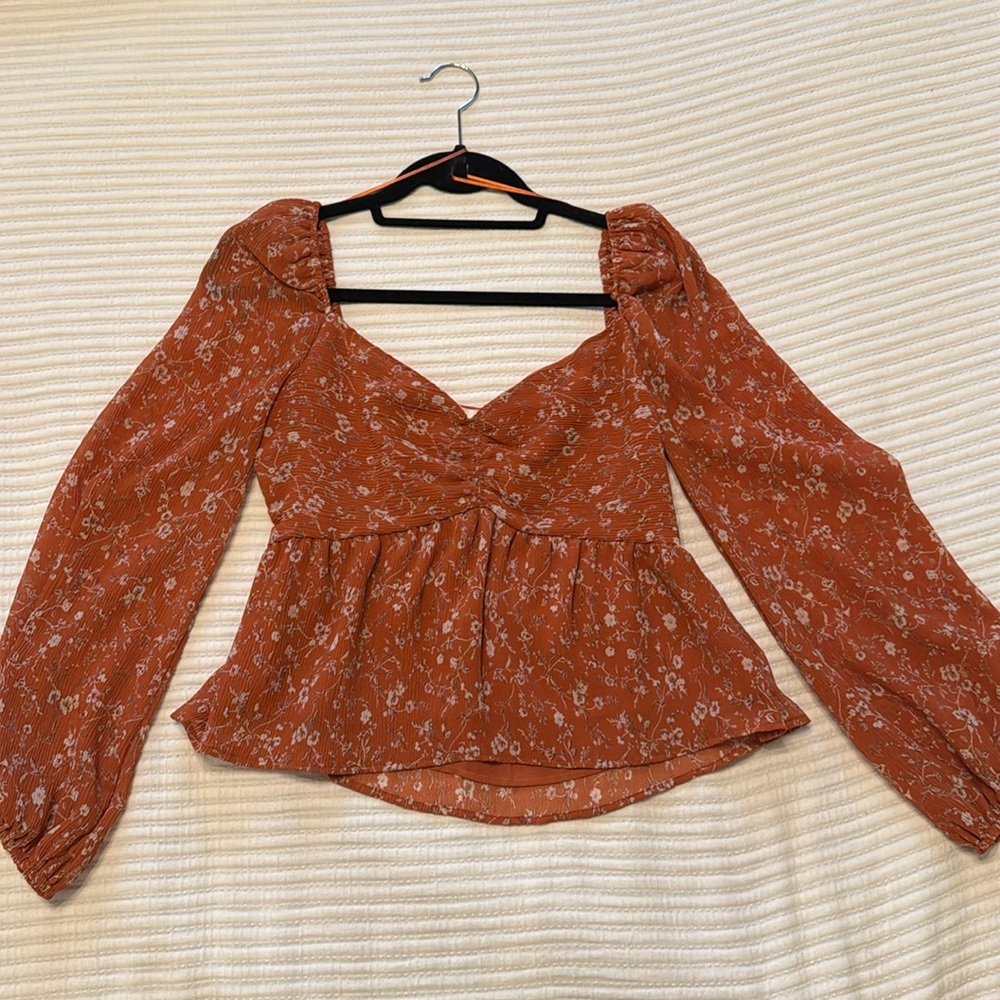SOLD- ASTR long sleeve blouse